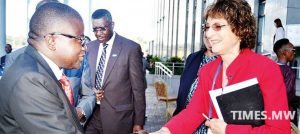 PARTNERSHIP—Kumpalume greets Catherine Hankins from Amsterdam Institute for Global Health and Development