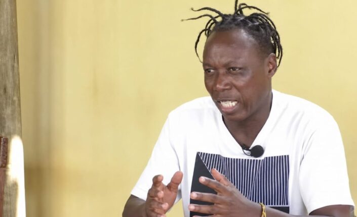Mozambican journalist defends timber exposé in interrogation as new dispute emerges over seized cargo